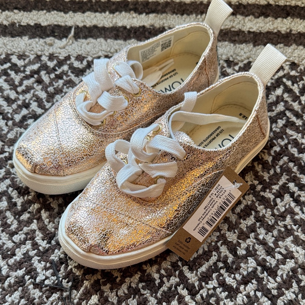 TOMS Kids Metallic Sneakers